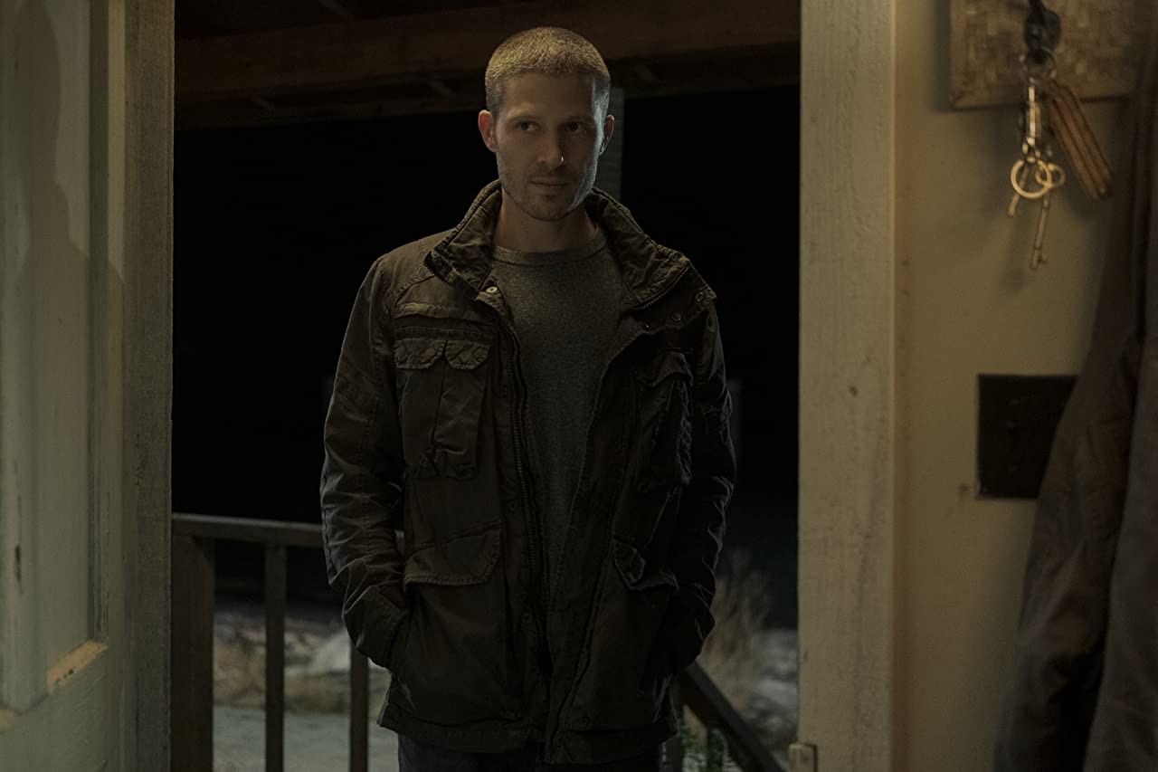 Сериал Полуночная месса (2021). Кадр N190172