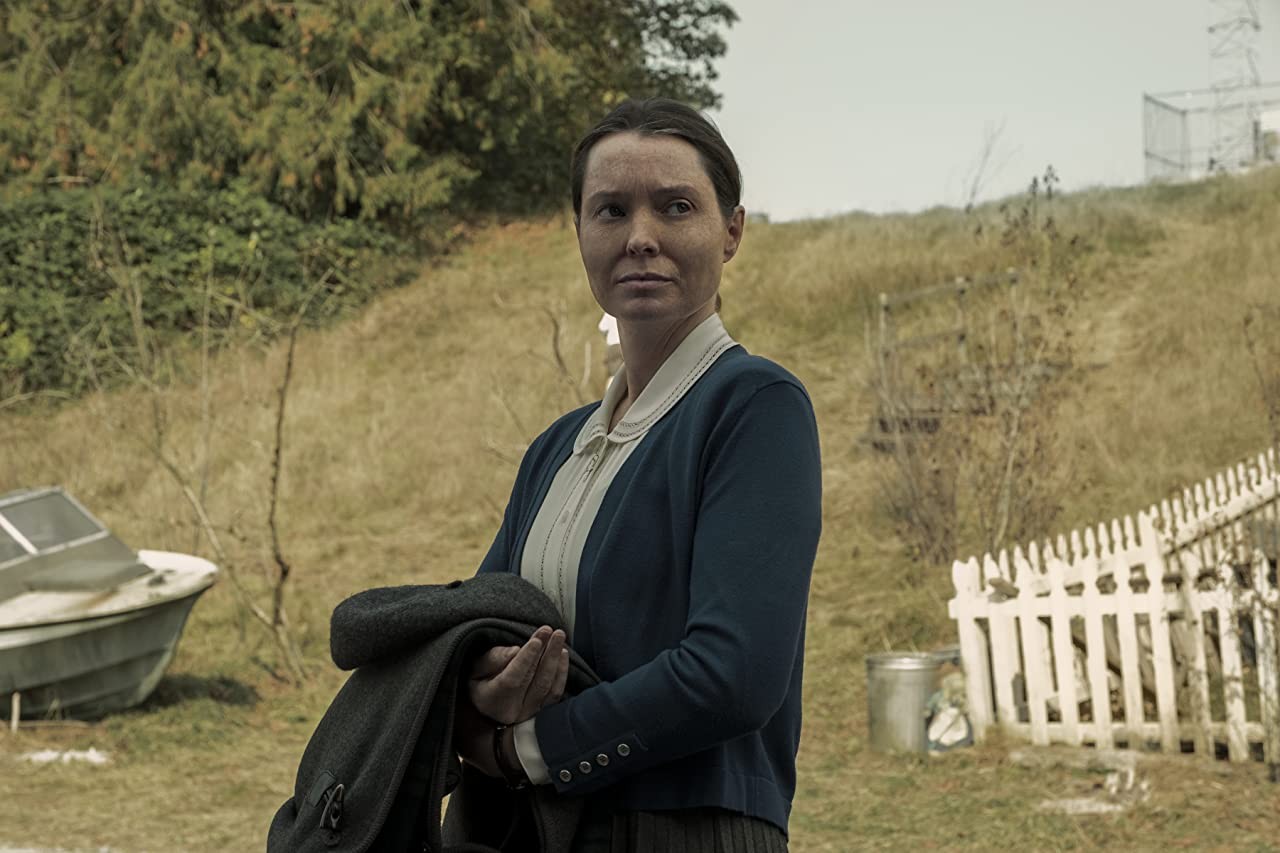 Сериал Полуночная месса (2021). Кадр N190174