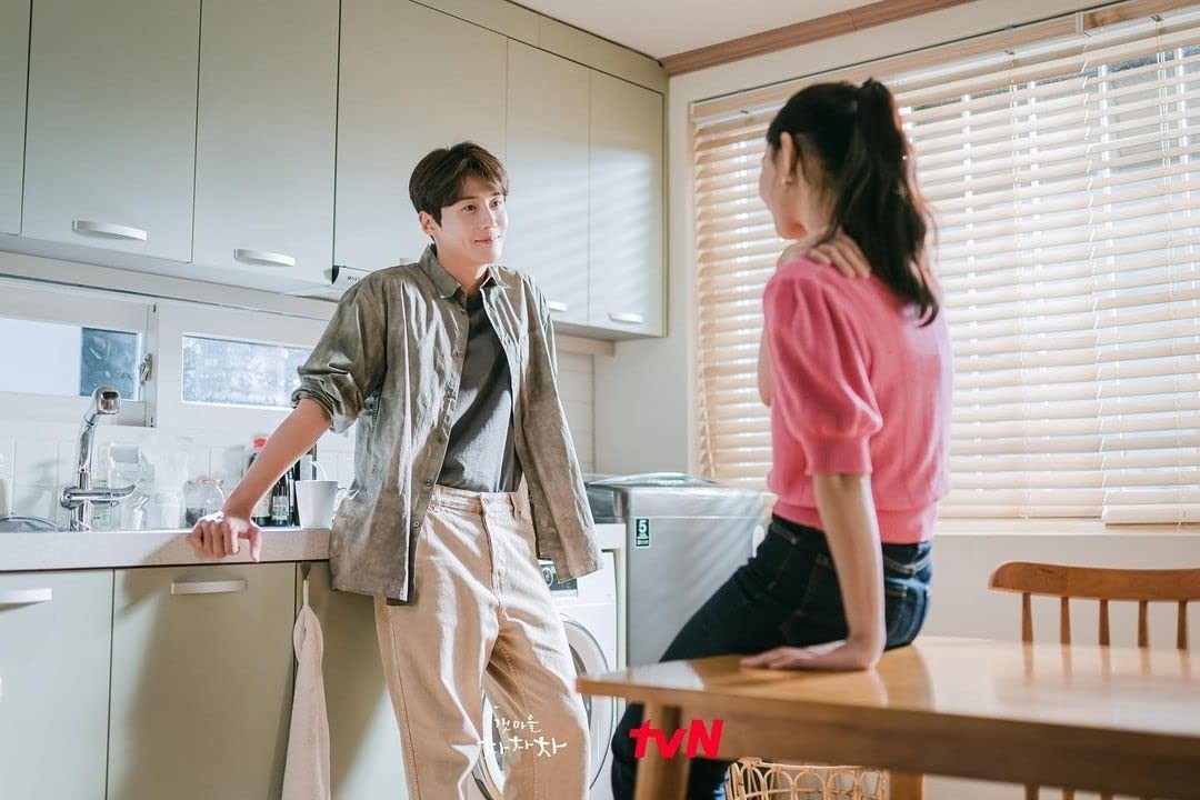 Сериал Приморская деревня Ча-ча-ча (2021). Кадр N192422