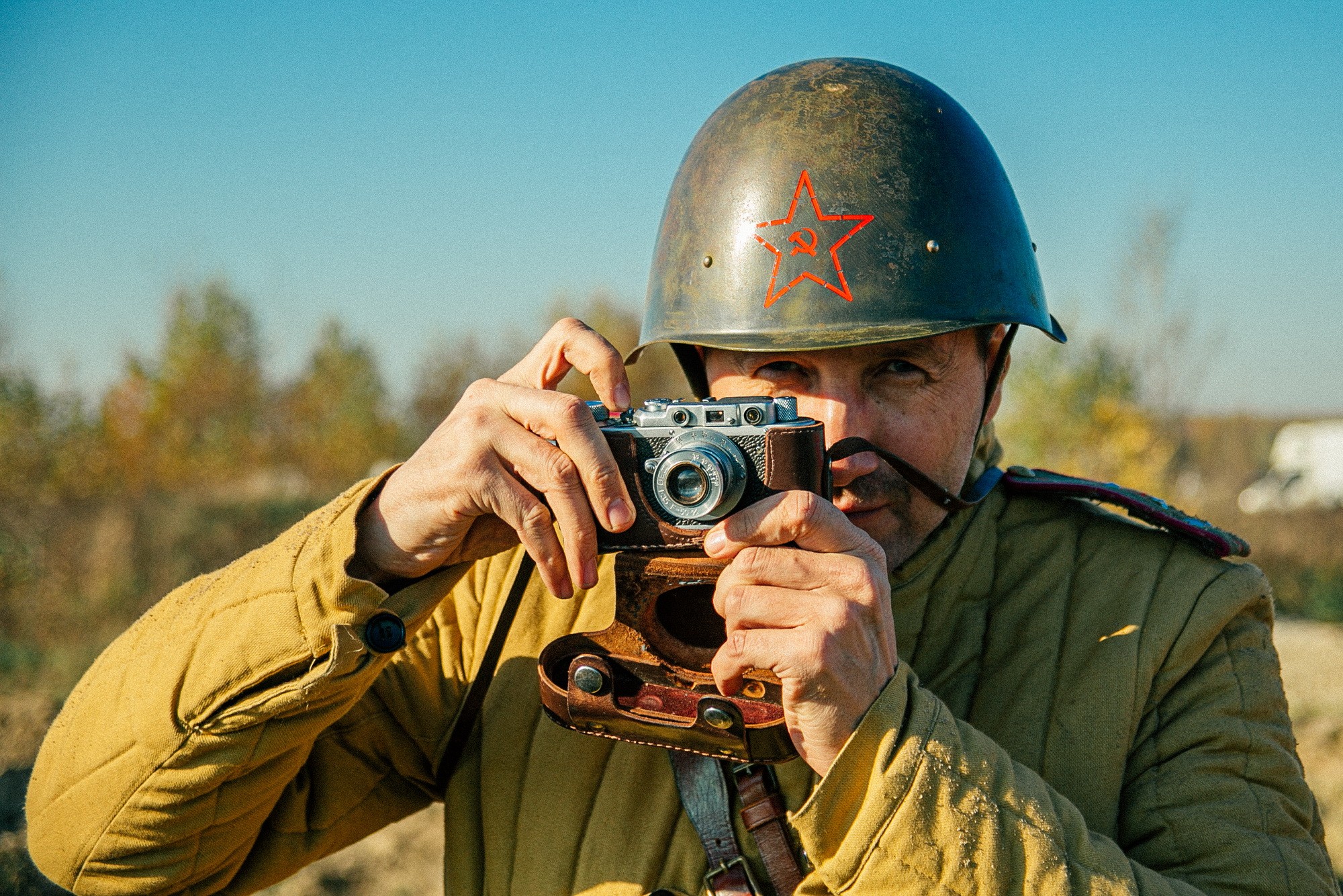 Сериал Через прицел (2022). Кадр N192428