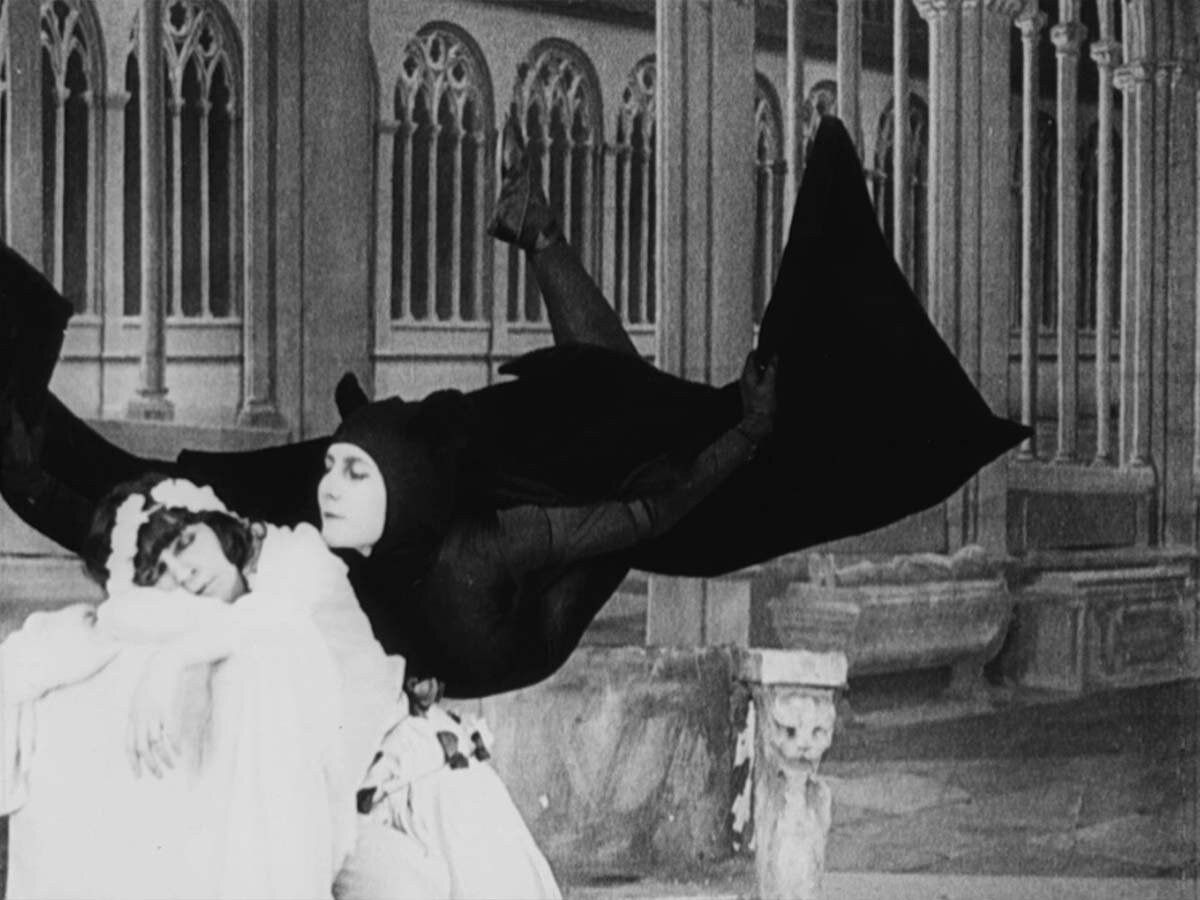 Сериал Вампиры (1915). Кадр N193771