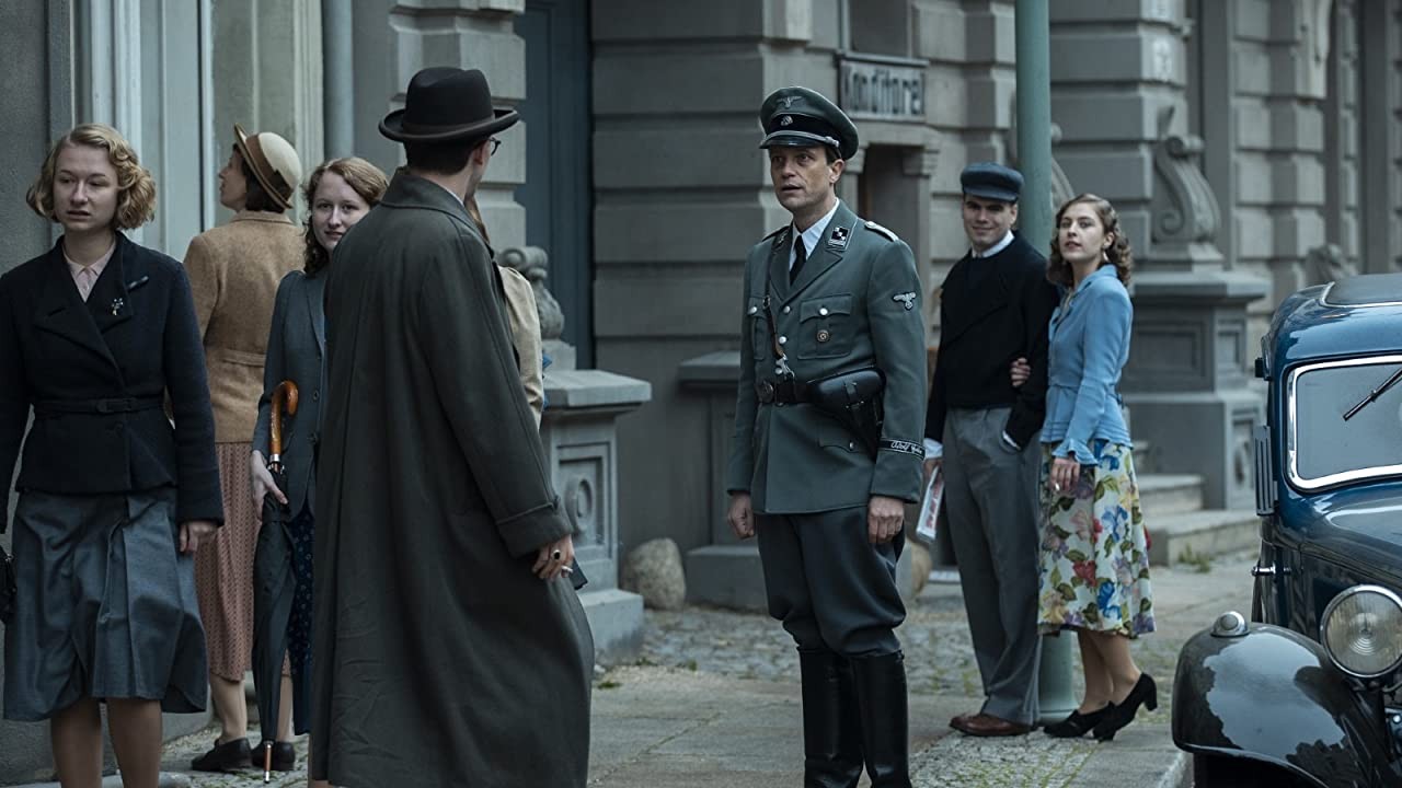 Фильм Мюнхен: На пороге войны (2021). Кадр N194774