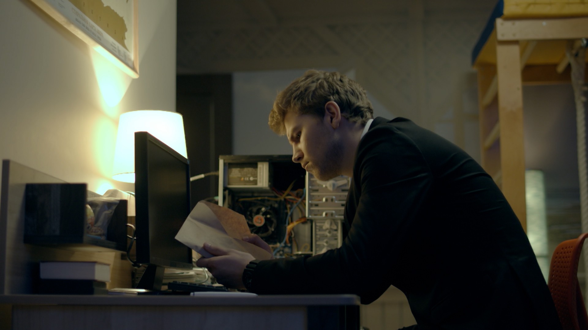 Сериал Клерк (2017). Кадр N194859