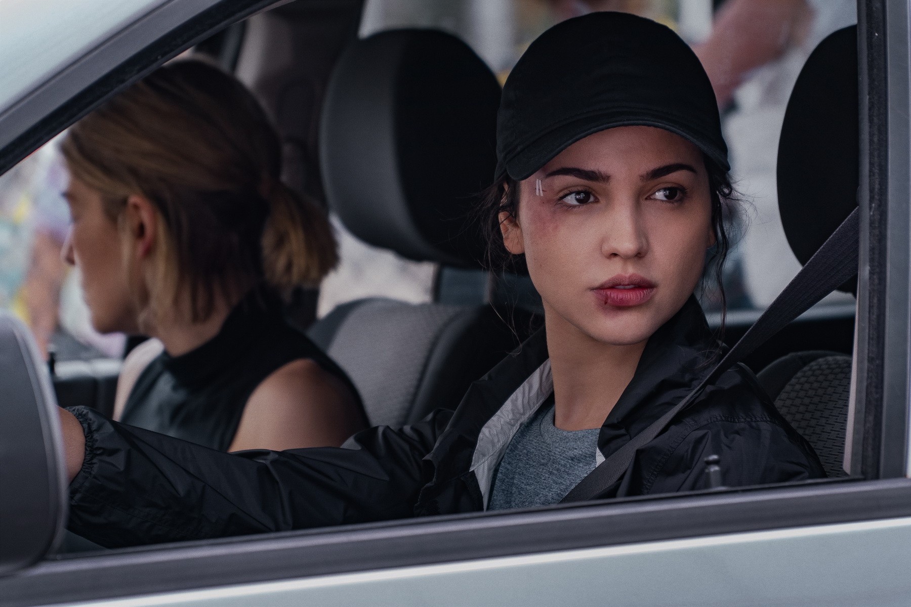 Фильм Аферистка (2020). Кадр N181341