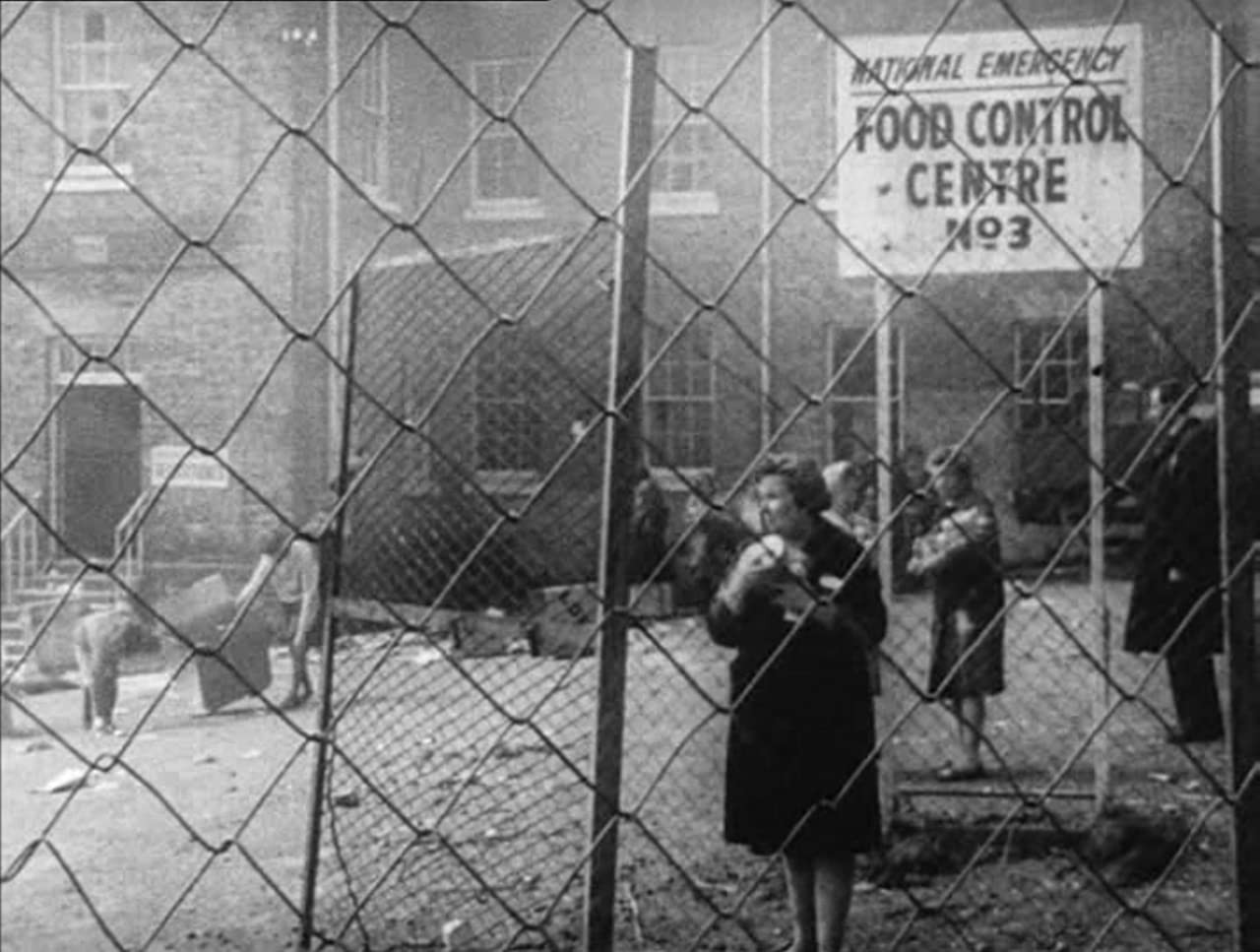Фильм Военная игра (1966). Кадр N181556