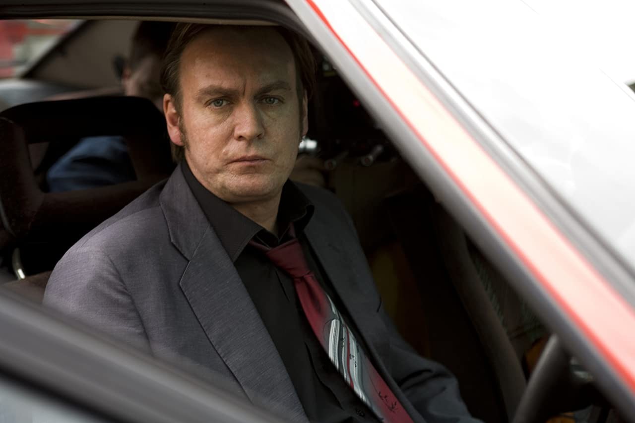 Сериал Прах к праху (2008-2010). Кадр N184353