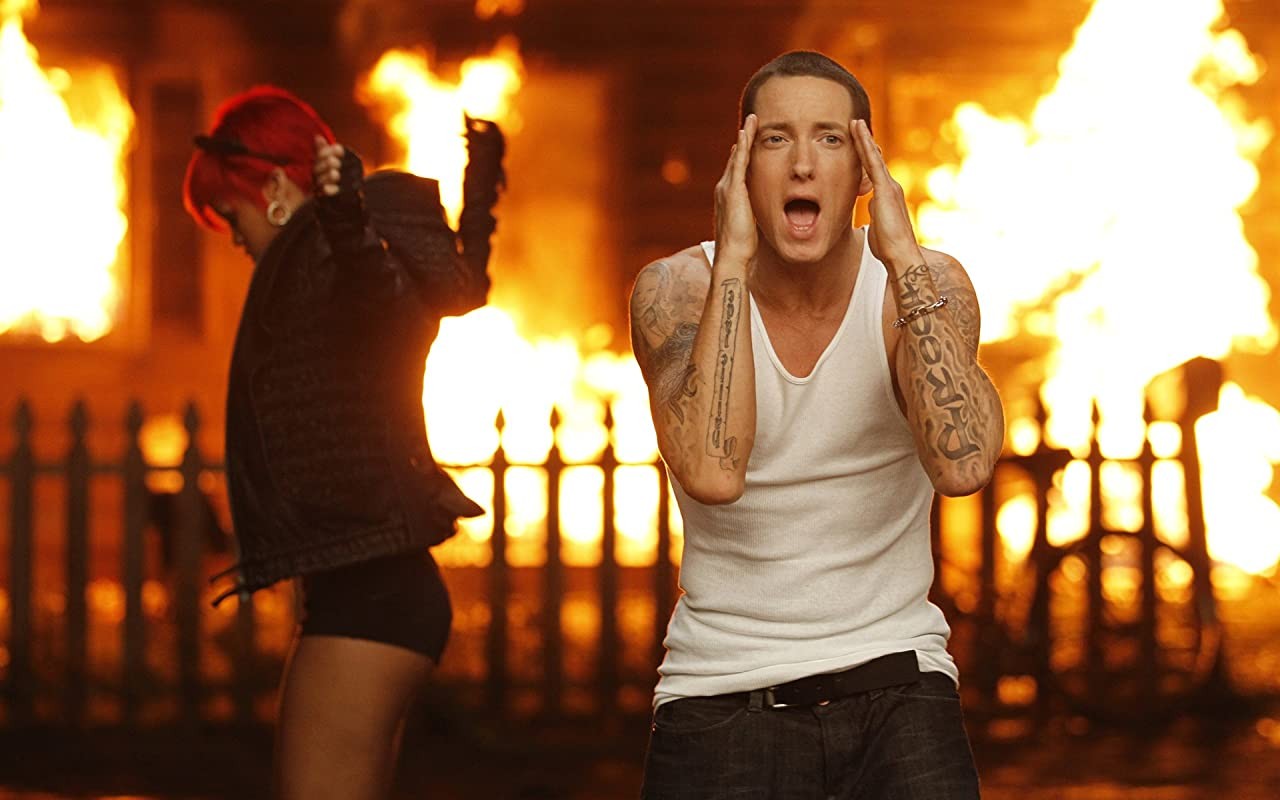 Eminem feat. Rihanna: Love the Way You Lie: кадр N185006