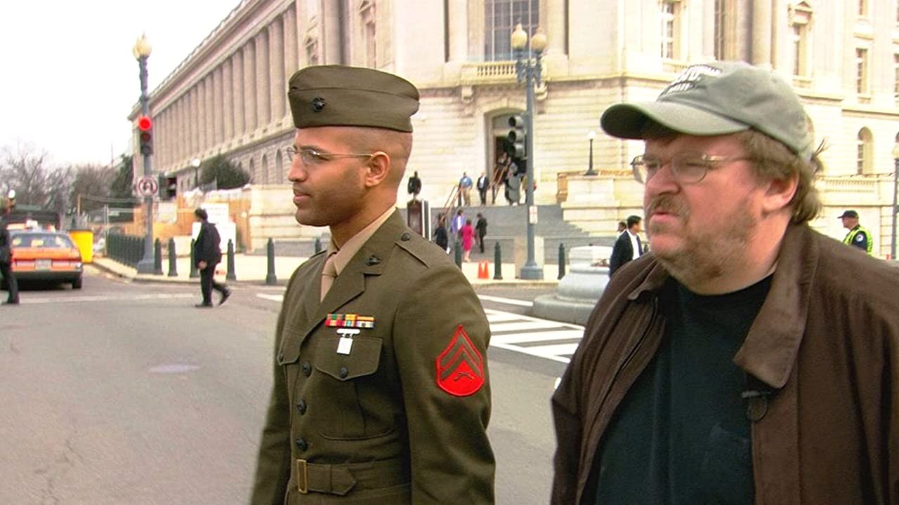 Фильм Фаренгейт 9/11 (2004). Кадр N185288