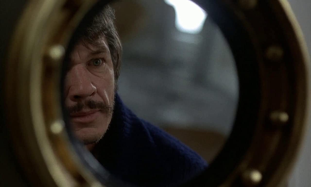 Фильм Враг за дверью (1971). Кадр N185337