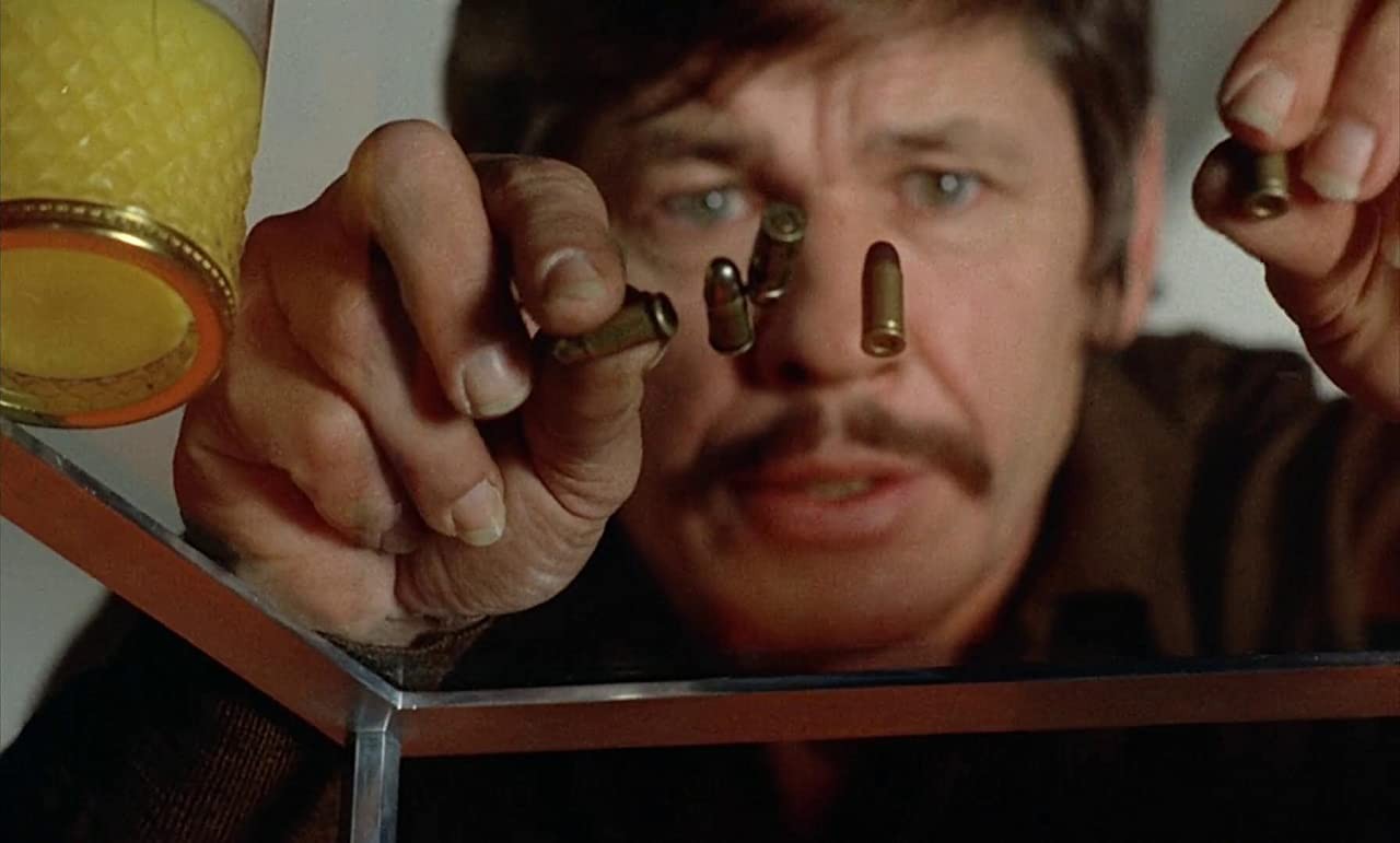 Фильм Враг за дверью (1971). Кадр N185338