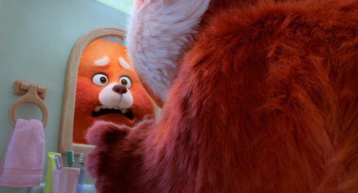 Мультфильм Pixar Я краснею снят с проката