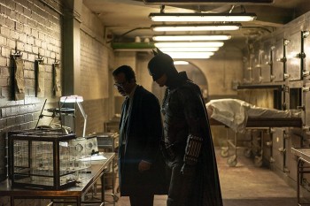 Режиссер "Бэтмена" возложил ответственность за рейтинг на Warner Bros.