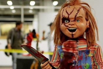 Создатель Чаки ведет переговоры с Universal о кроссовере о кукле-убийце и монстре студии 