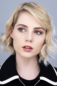 Люси Бойнтон (Lucy Boynton)
