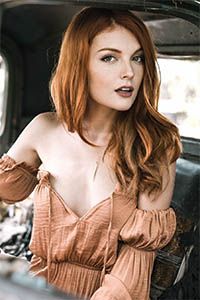 Элиз Дюфур (Elyse Dufour)