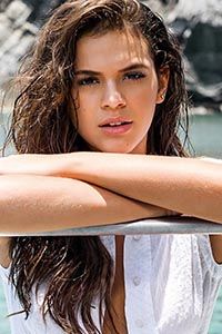 Бруна Маркезини (Bruna Marquezine)