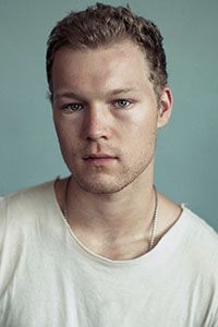 Ангус О`Брайен (Angus O`Brien)