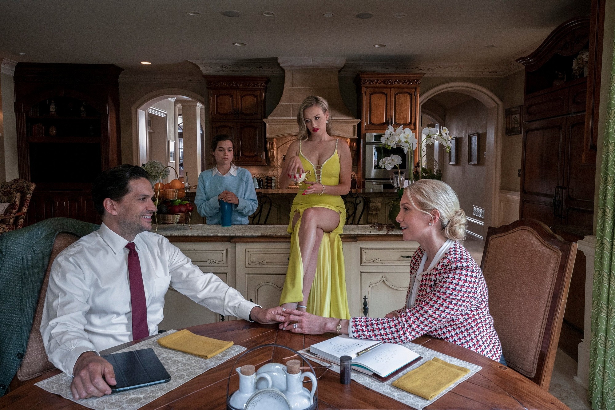 Сериал Первое убийство (2022). Кадр N200185