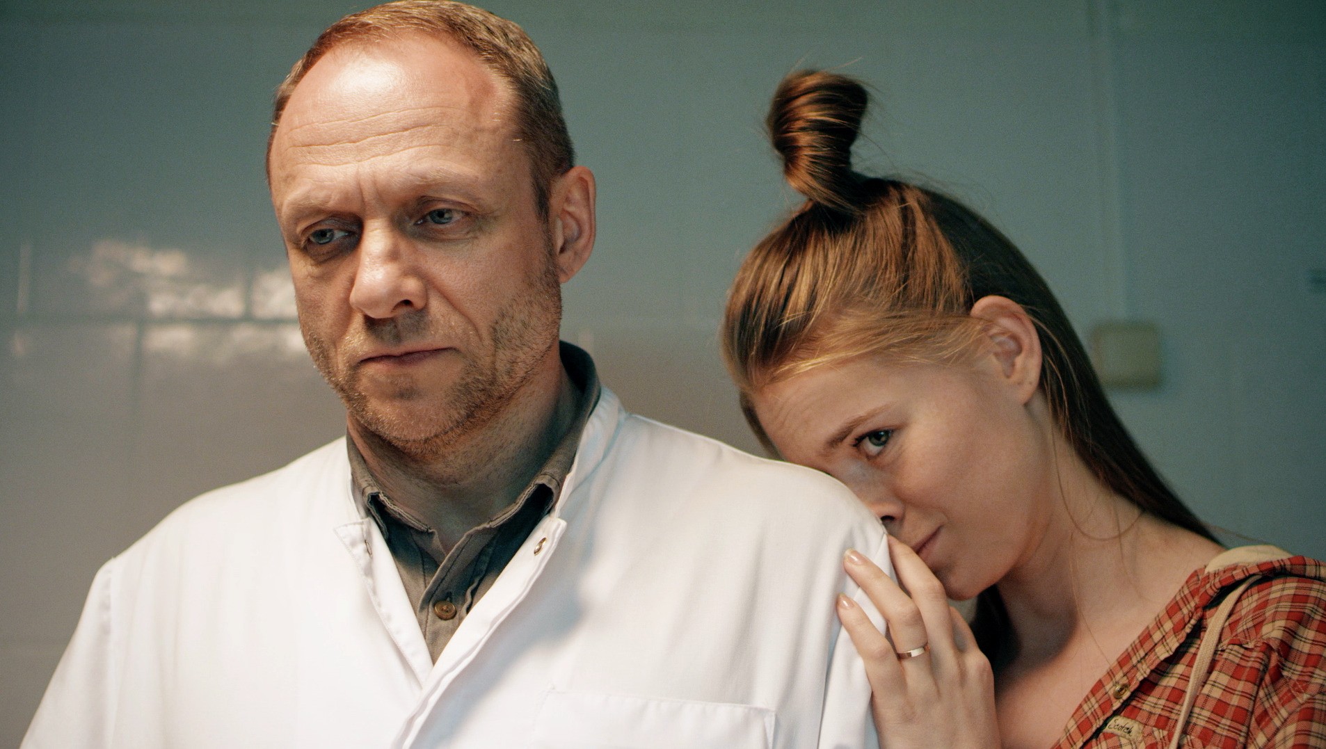 Сериал Вирус (2020). Кадр N201187