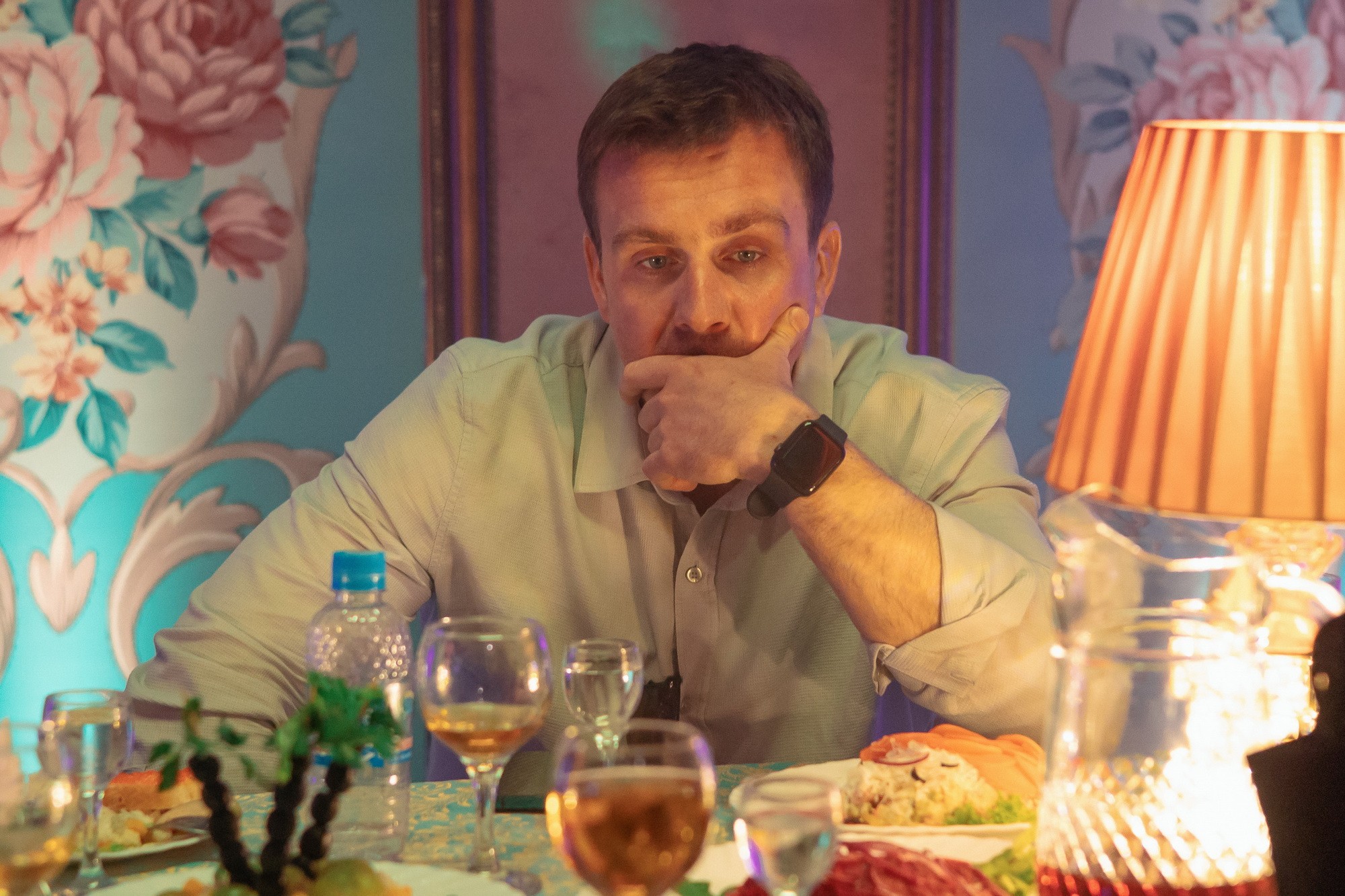 Фильм Одним днем (2022). Кадр N202458