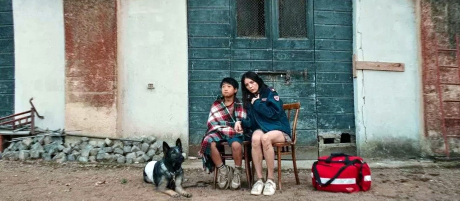 Фильм Темные очки (2022). Кадр N202783