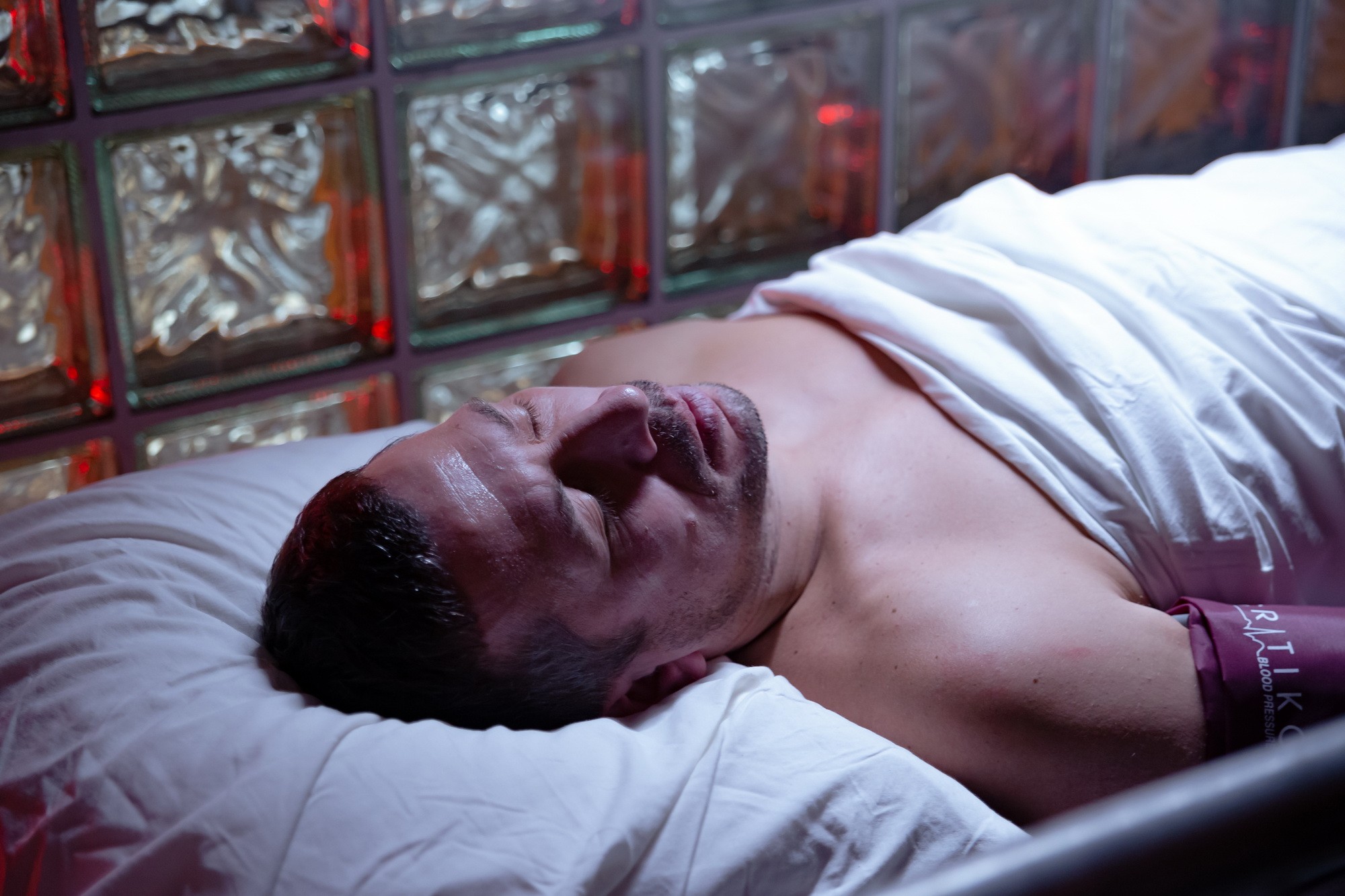 Сериал Ночной режим (2022). Кадр N204910