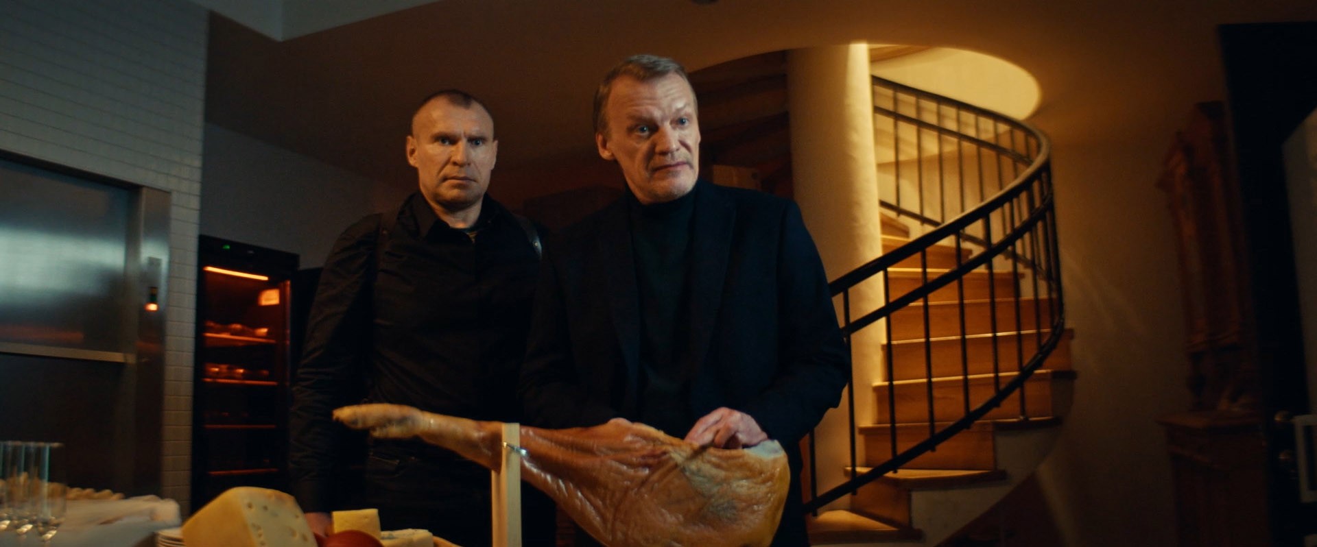 Сериал Неличная жизнь (2022). Кадр N206466