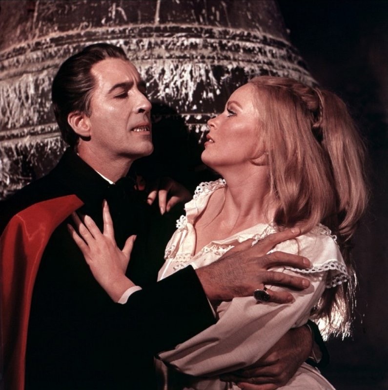 Фильм Дракула восстал из мертвых (1968). Кадр N210935