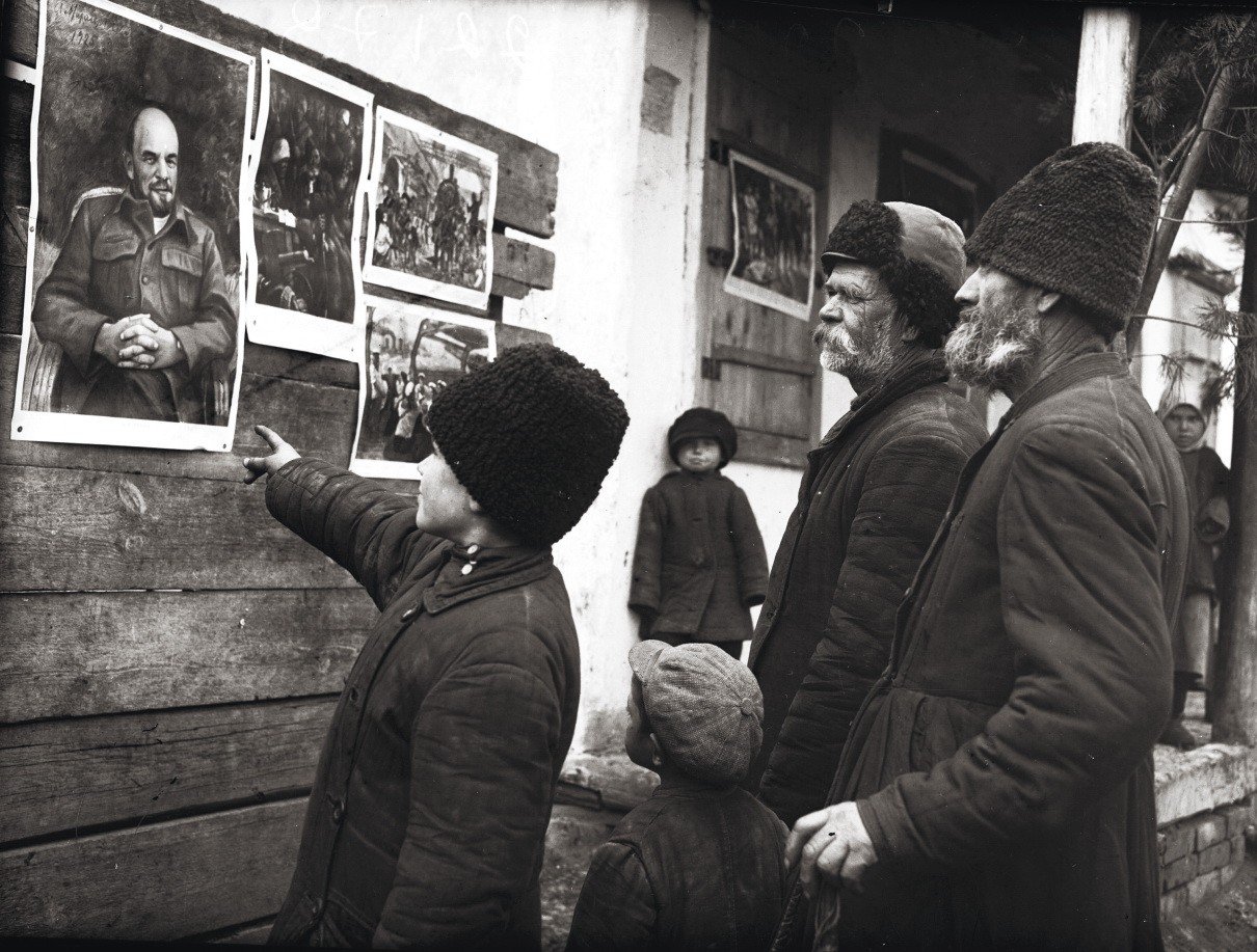 Как жили дети в 1920 1930 годы. Фотофакт 1920-е годы в СССР Повседневная жизнь. СССР В 1930е годы деревня. СССР 30е годы деревня. Повседневная жизнь советских людей в 1920 годы.