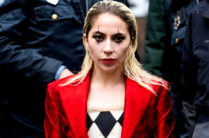 Леди Гага появилась в образе Харли Квинн из фильма Джокер 2