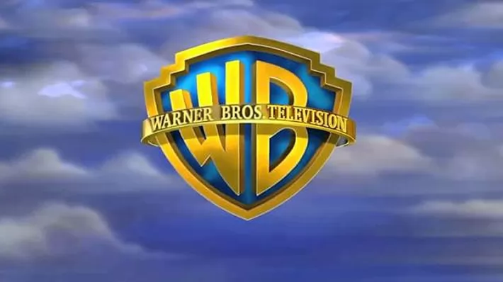 Warner Bros. приостановила контракты с ведущими продюсерами