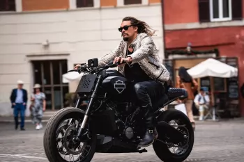 Джейсон Момоа заручился поддержкой Harley Davidson для фильма "Форсаж 10"