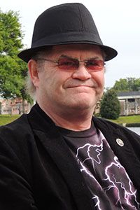 Мики Доленц (Micky Dolenz)