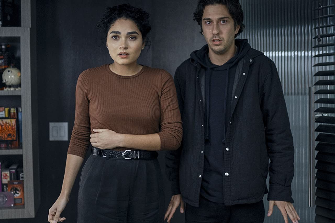 Сериал Консультант (2023). Кадр N211778