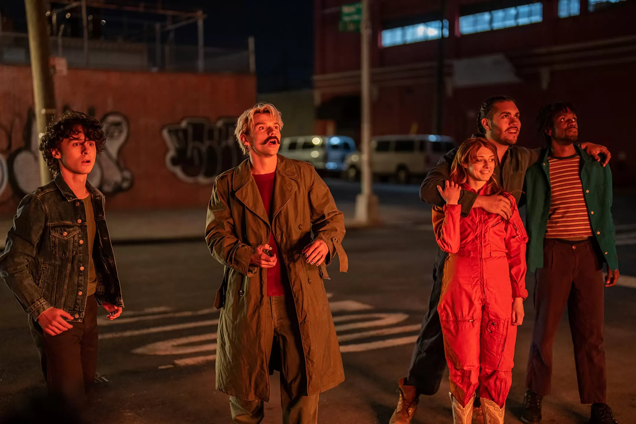 Сериал Город в огне (2023). Кадр N219032