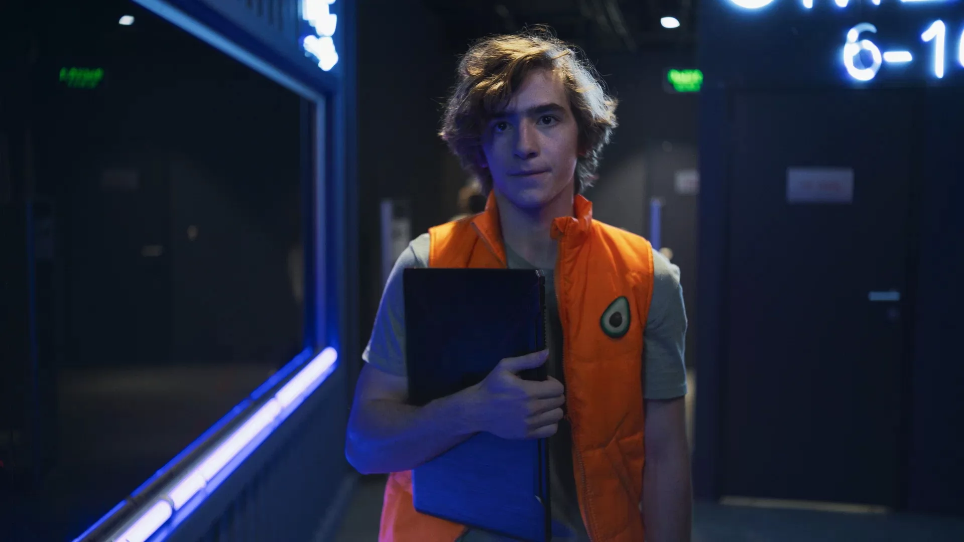 Сериал Хэдшот (2022). Кадр N220504