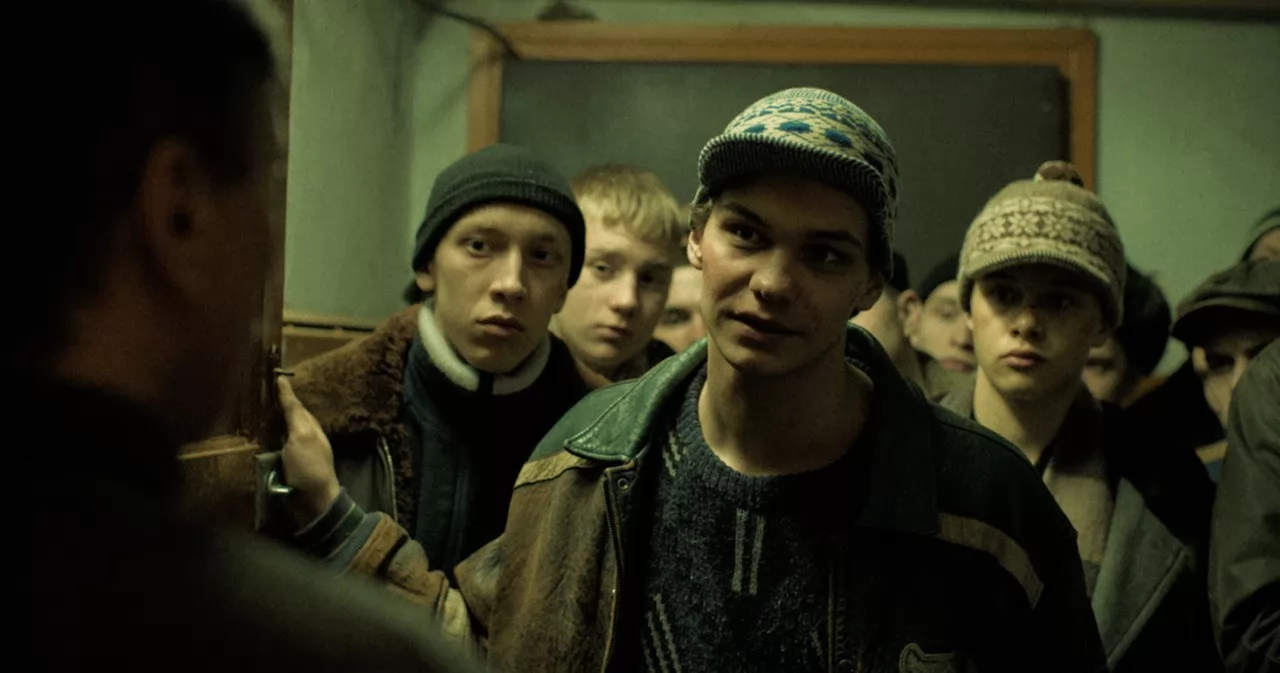 Сериал Слово пацана. Кровь на асфальте (2023). Кадр N222519