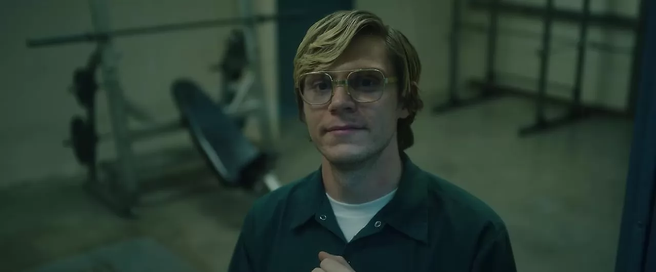 Сериал Монстры (2022-2025). Кадр N223175