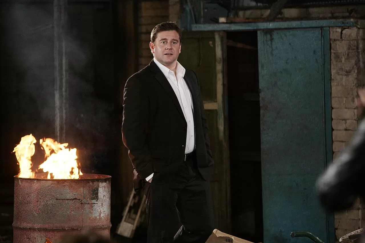 Сериал Охотники за чужими (2006-2011). Кадр N223504