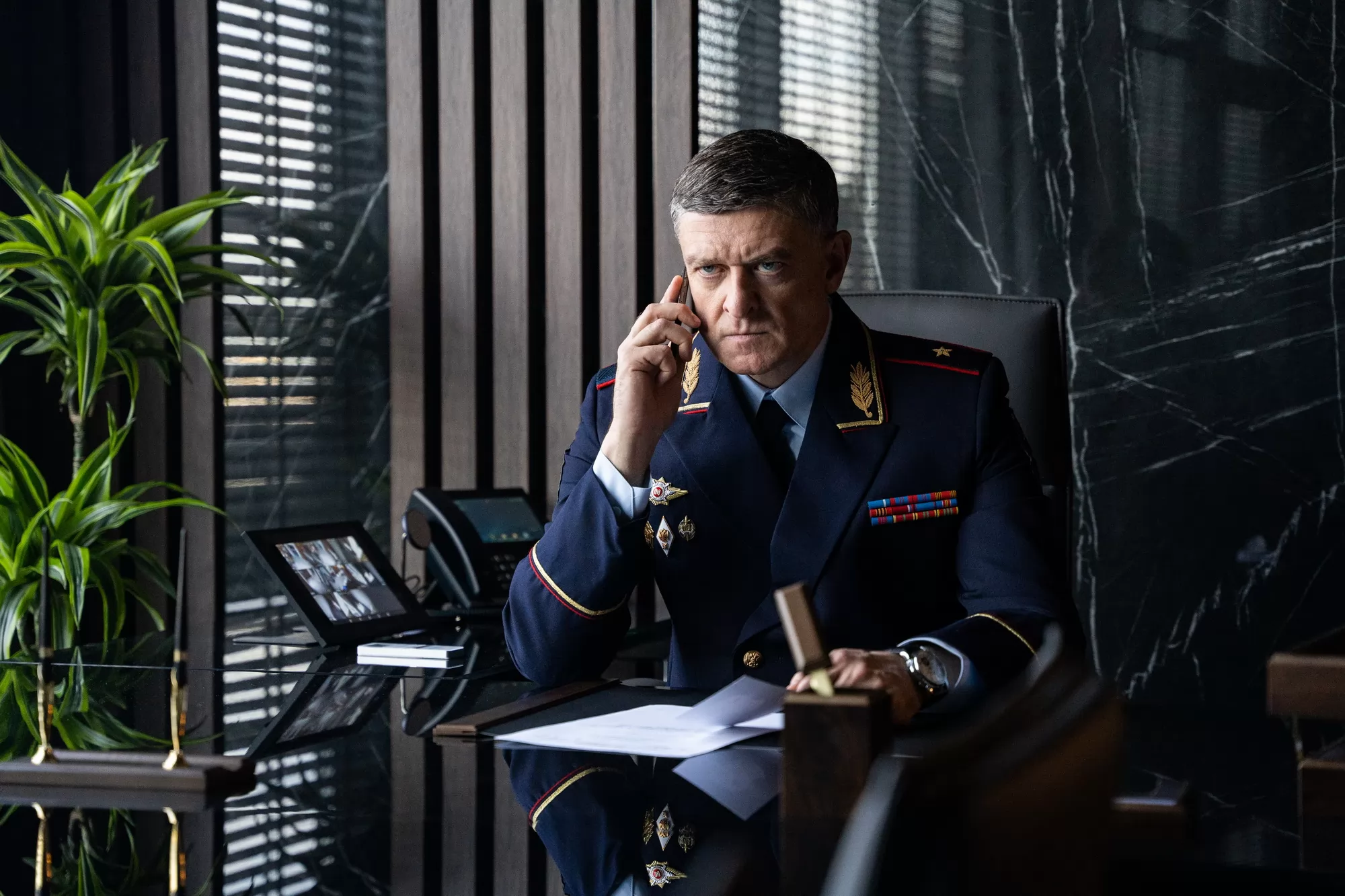 Сериал Последний из стаи (2025). Кадр N226324