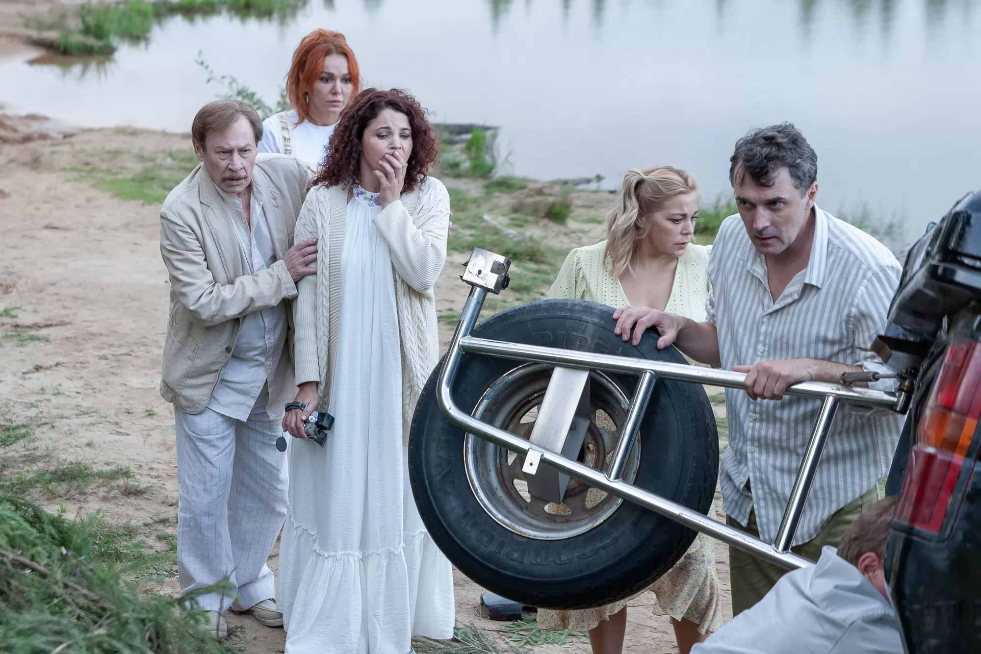 Сериал Здесь все свои (2024). Кадр N226383