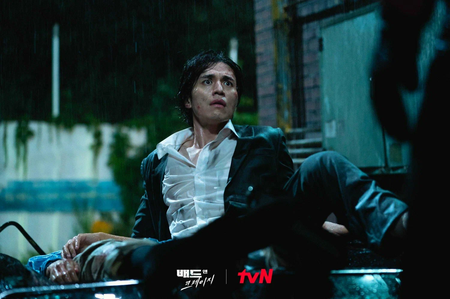 Сериал Плохой и сумасшедший (2021-2022). Кадр N227157