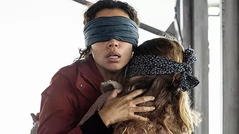 Кадр к фильму Птичий короб: Барселона / Bird Box Barcelona