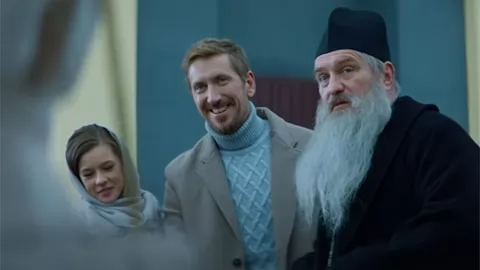 Трейлер российского фильма "У людей так бывает"
