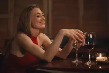 Оксана Акиньшина сыграла алкоголичку в трейлере сериала "Неверные"