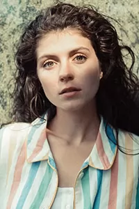 Эмили Бейдер (Emily Bader) Эмили Бейдер (Emily Bader)