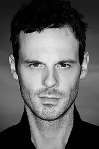 Скут МакНэйри (Scoot McNairy)