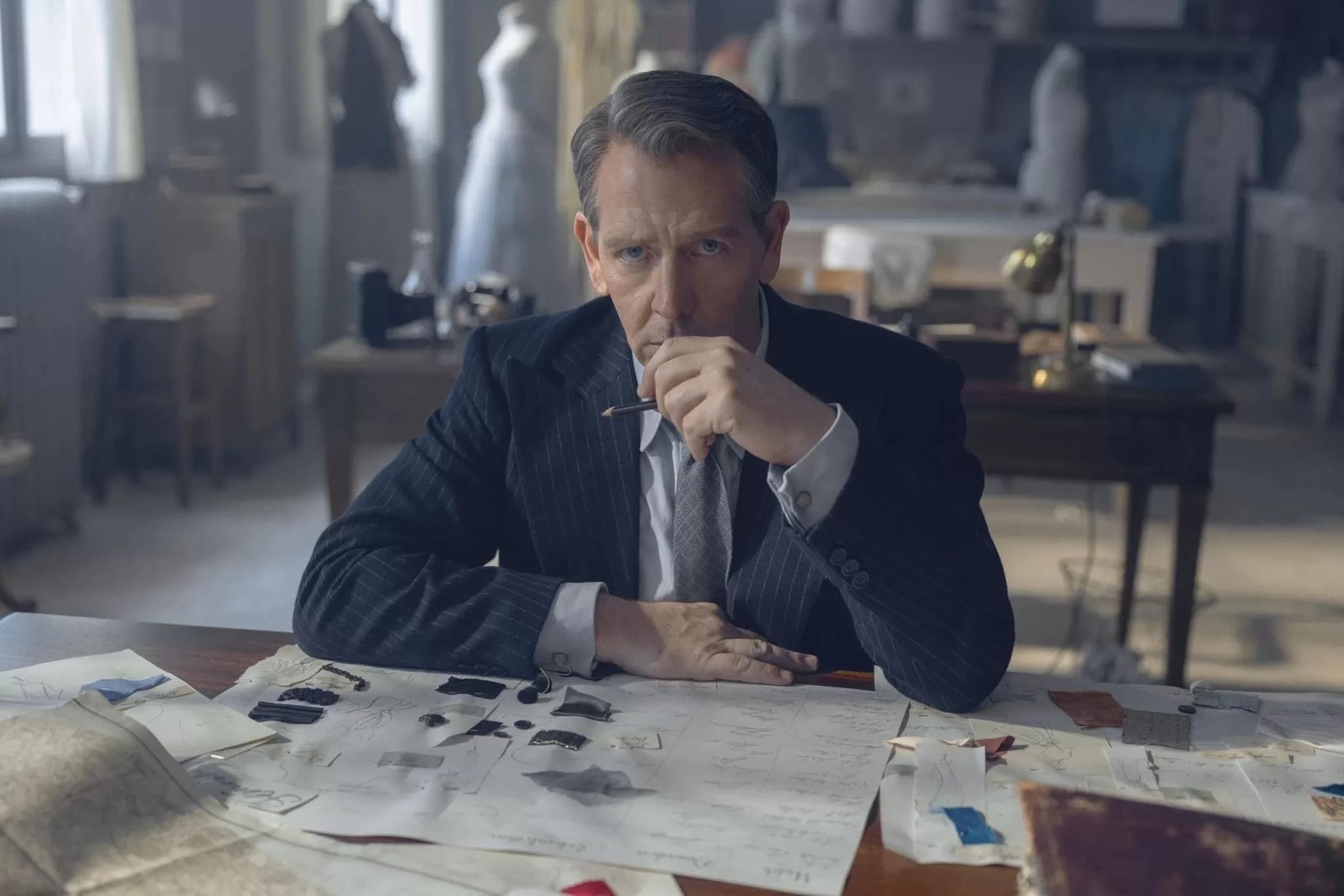 Сериал New Look: Революция стиля (2024). Кадр N230838