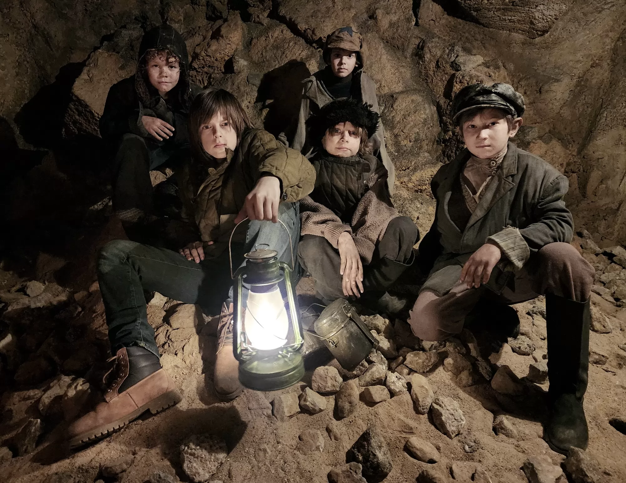 Фильм Отряд Светлячков (2025). Кадр N231917