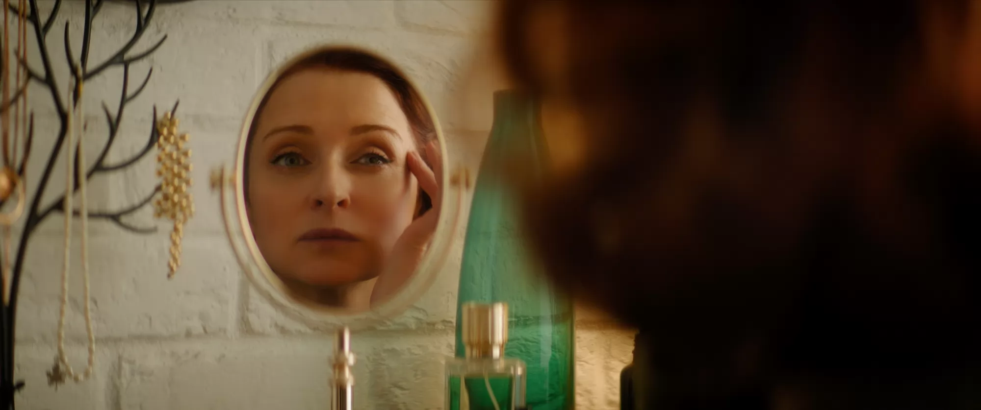 Фильм Неприличные гости (2024). Кадр N233711